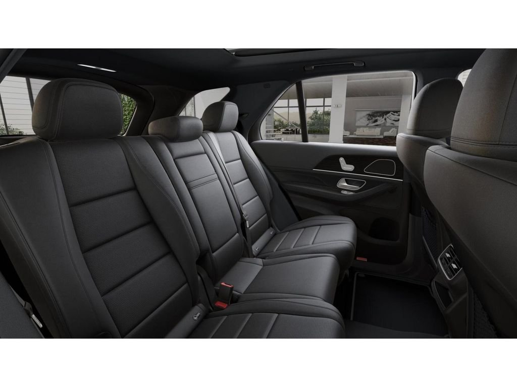 Used 2026 Obsidian Black Mercedes-Benz GLE 350 4MATIC® image 5