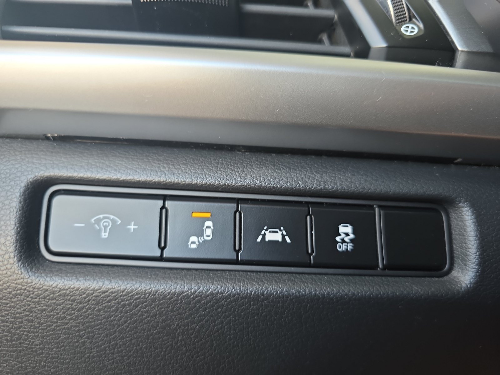 Used 2021 Dark Moss Kia S image 25