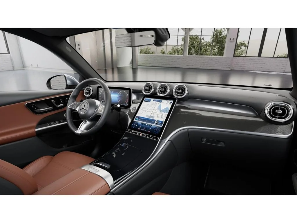 New 2027 Silver Mercedes-Benz GLC 300 image 5