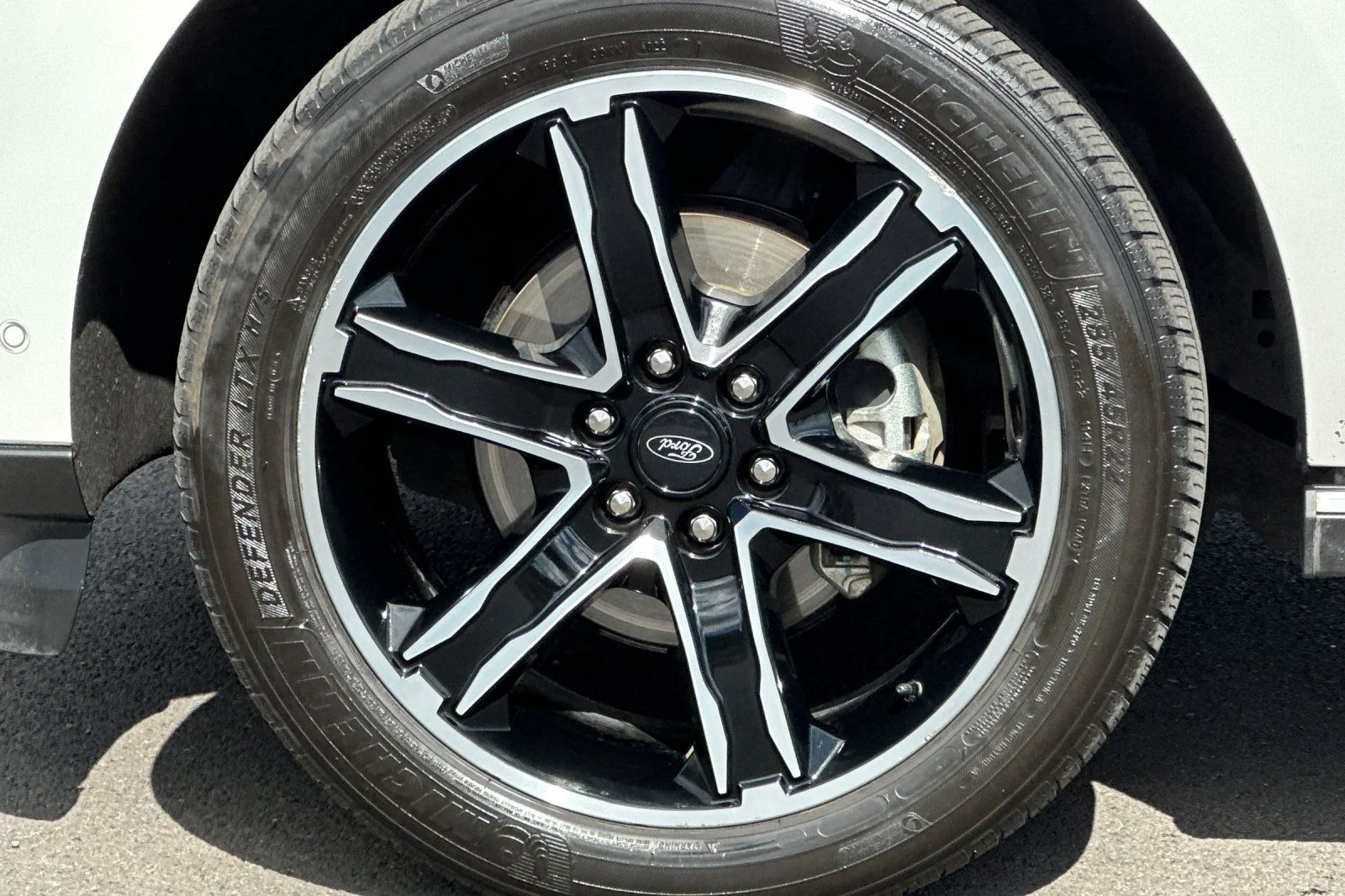 Used 2020 White Ford Limited image 34