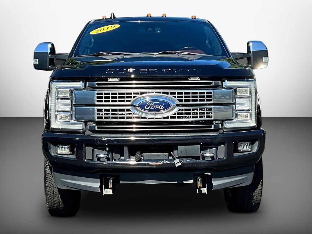 Used 2019 Black Ford Platinum image 2