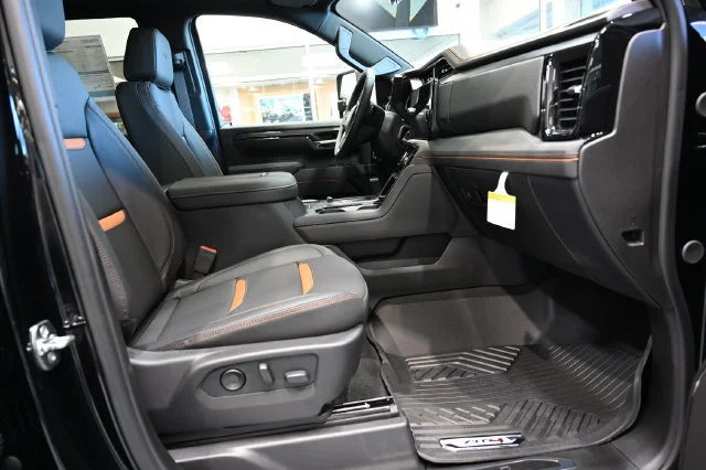 2026 GMC Sierra 2500HD AT4 - Photo 13