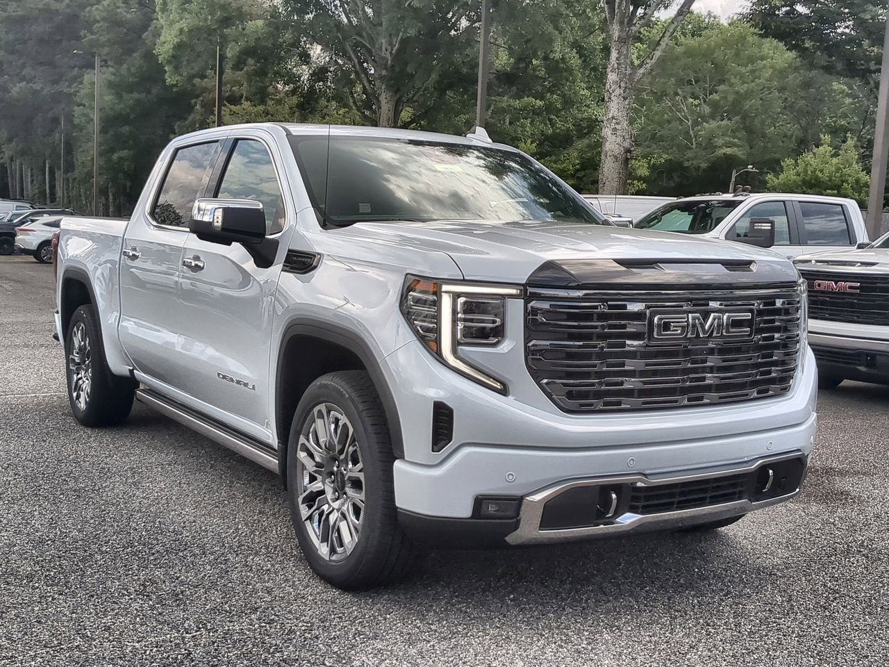 New 2026 Glacier White Tricoat GMC Denali Ultimate image 2