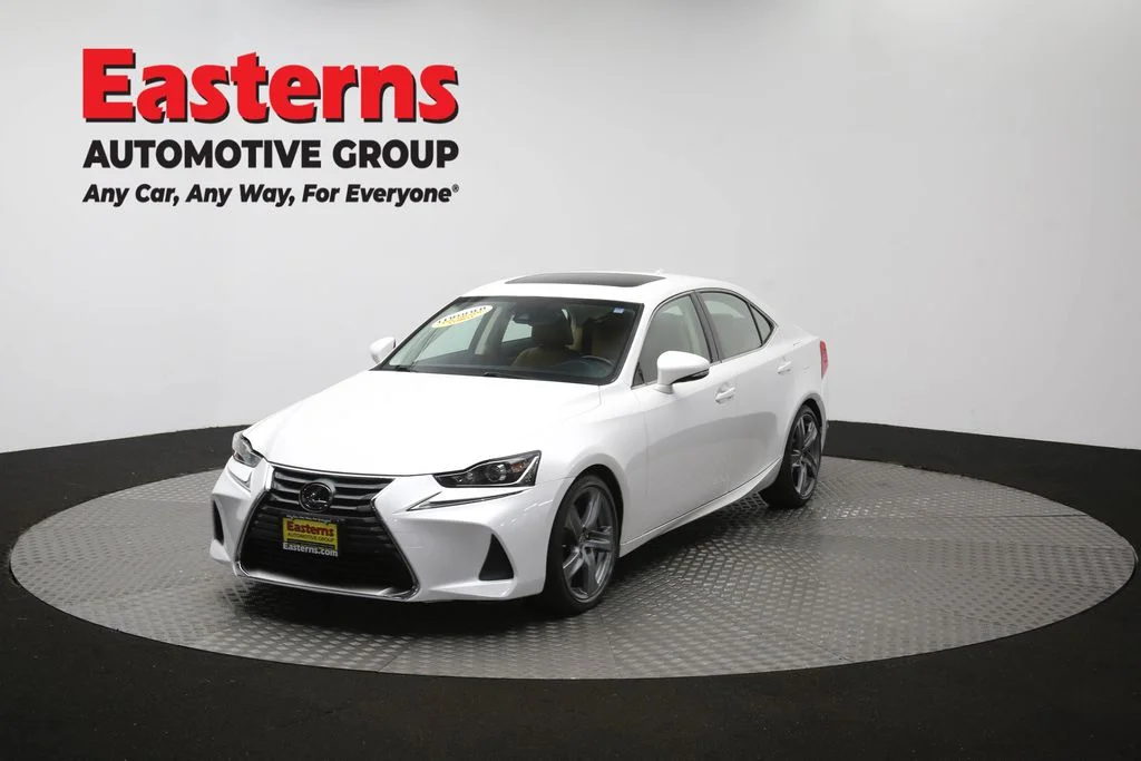 Used 2018 White Lexus 300 image 55