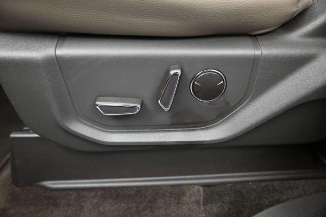 Used 2018 White Ford XLT image 33