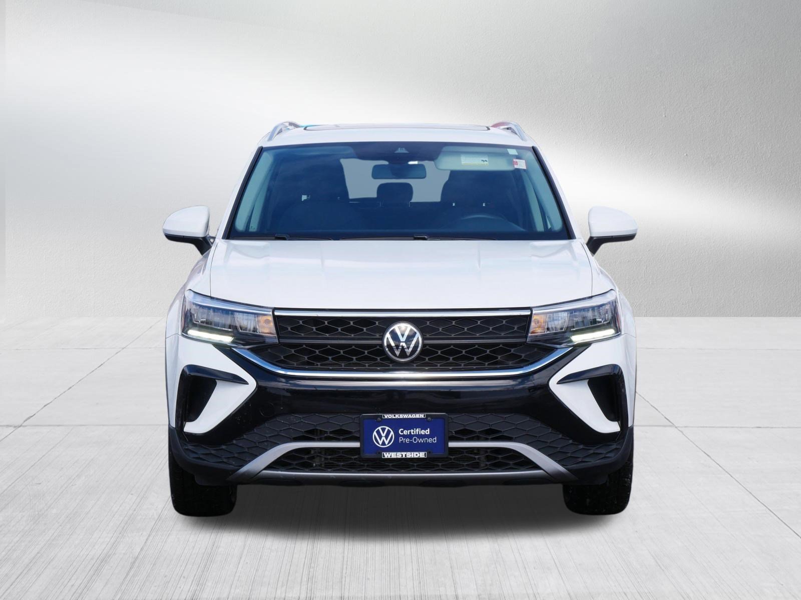 Certified 2022 Volkswagen Taos SE with VIN 3VVPX7B21NM063583 for sale in Saint Louis Park, Minnesota