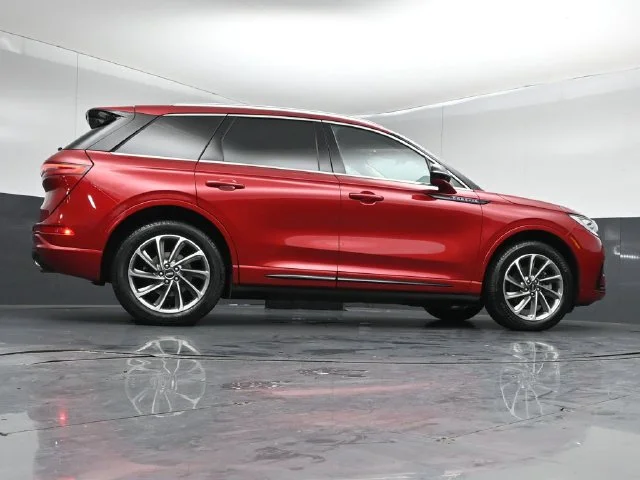 Used 2023 Red Lincoln Grand Touring image 45