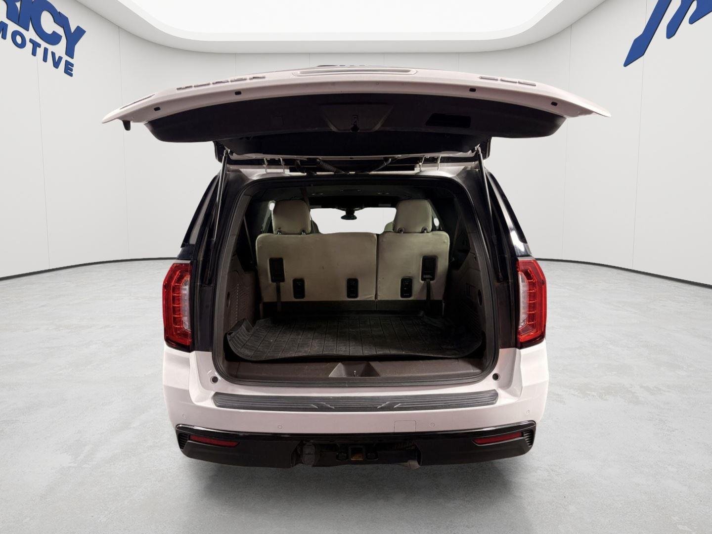 Used 2022 Summit White GMC SLE image 5