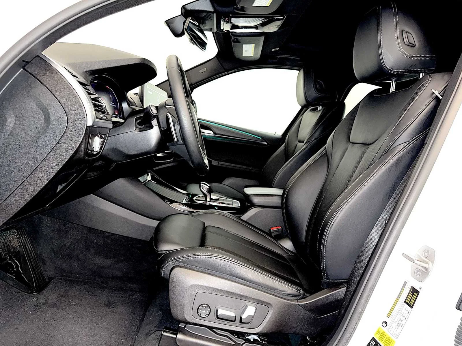 Used 2023 Alpine White BMW xDrive30i image 9