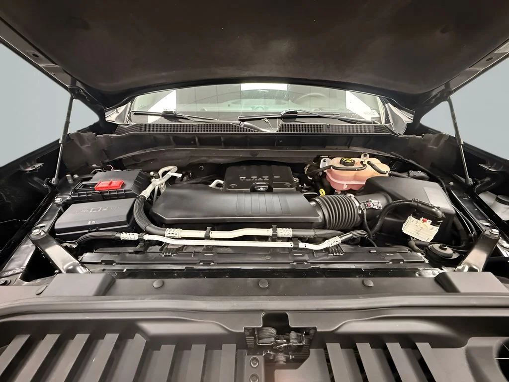 Used 2023 Black Chevrolet Custom image 20