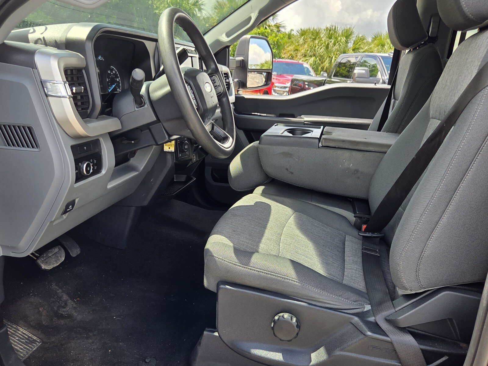 Used 2023 Stone Gray Metallic Ford XL image 9