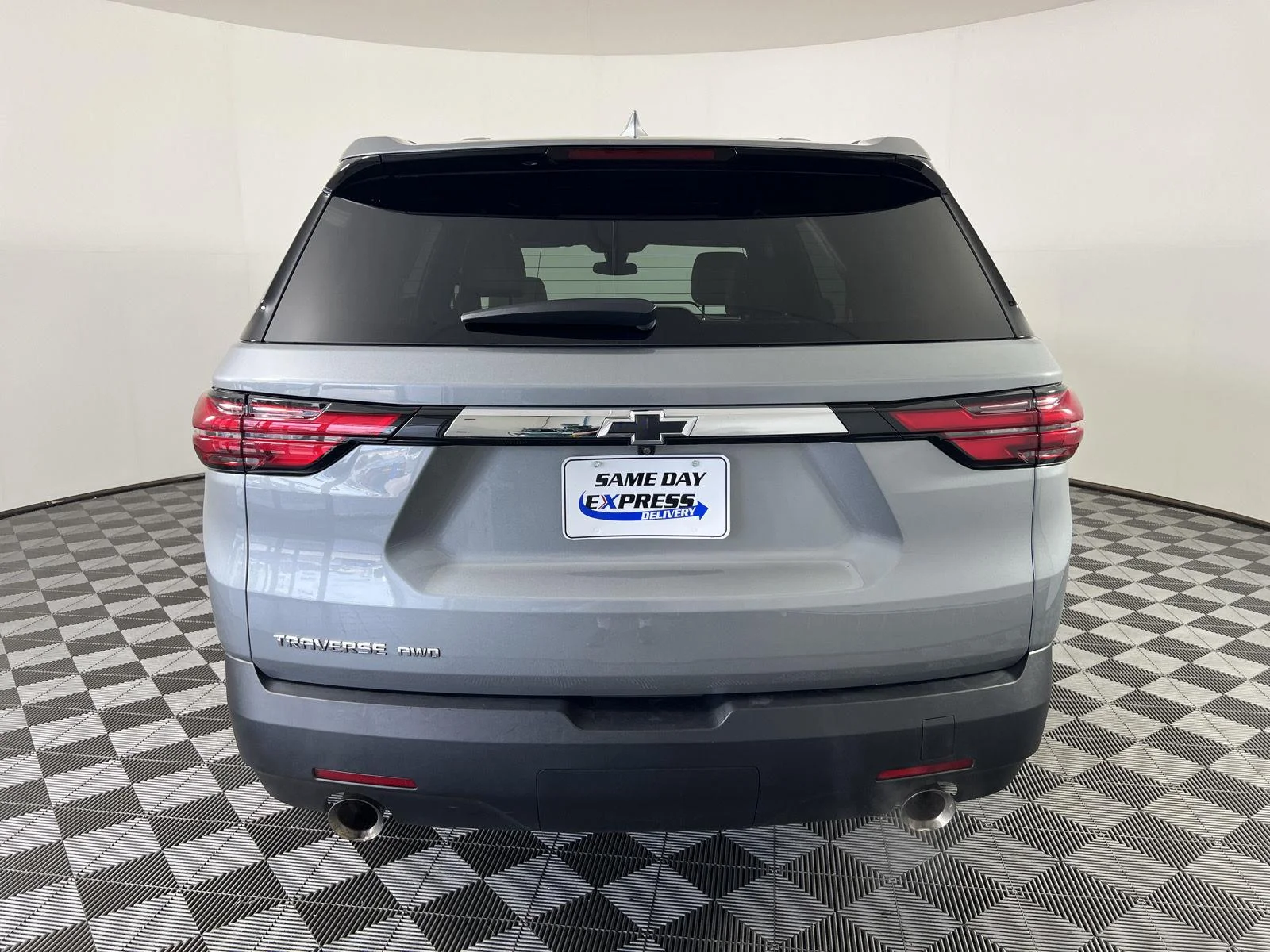 Used 2023 STERLING GRAY METALLIC Chevrolet LS image 25