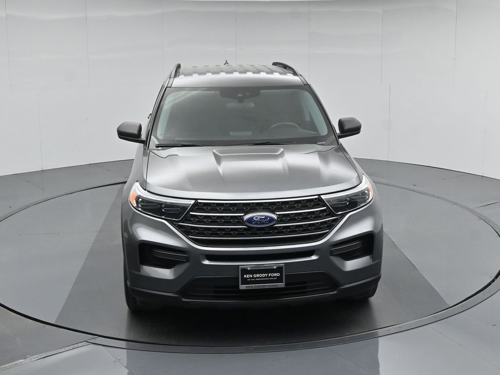Certified Used 2023 Gray Ford XLT image 44