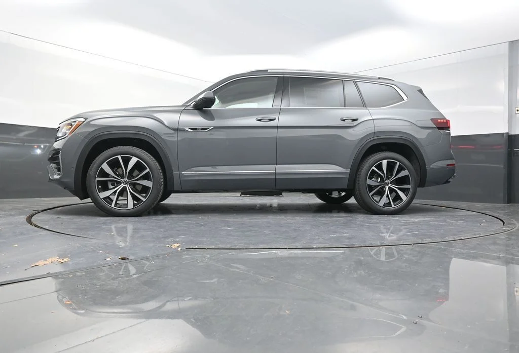 New 2026  Volkswagen 2.0T SEL Premium R-Line image 24