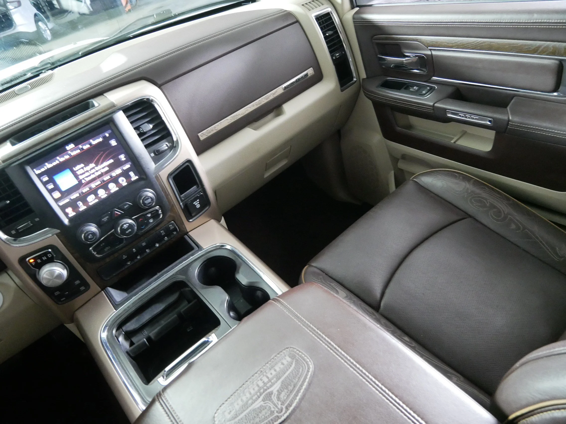 Used 2016 Bright White Clearcoat Ram Longhorn image 11
