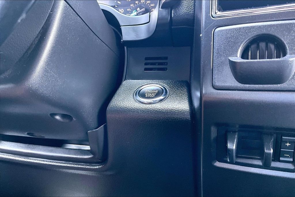 Used 2018 Magnetic Ford Limited image 21