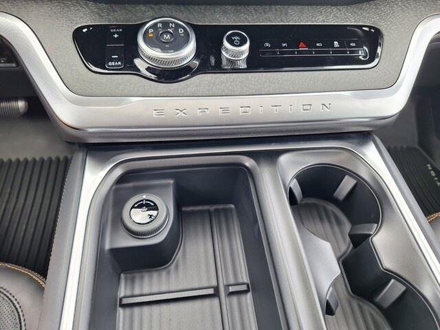 New 2026 Agate Black Metallic Ford Tremor® image 18