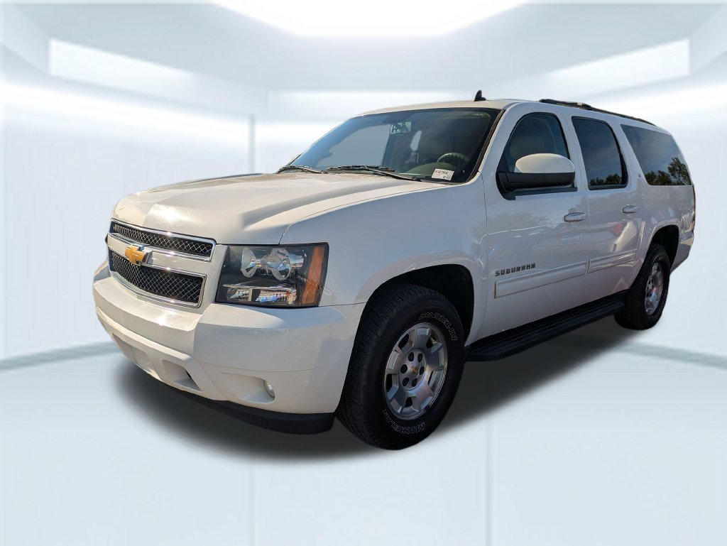 Used 2014 White Chevrolet LT image 1