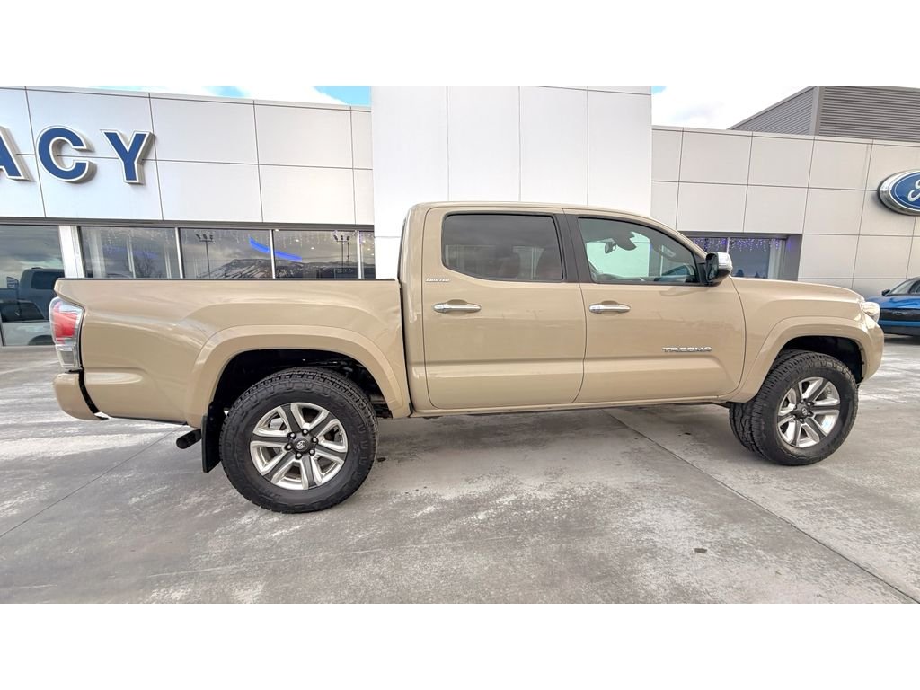 Used 2018 Quicksand Toyota Limited image 10