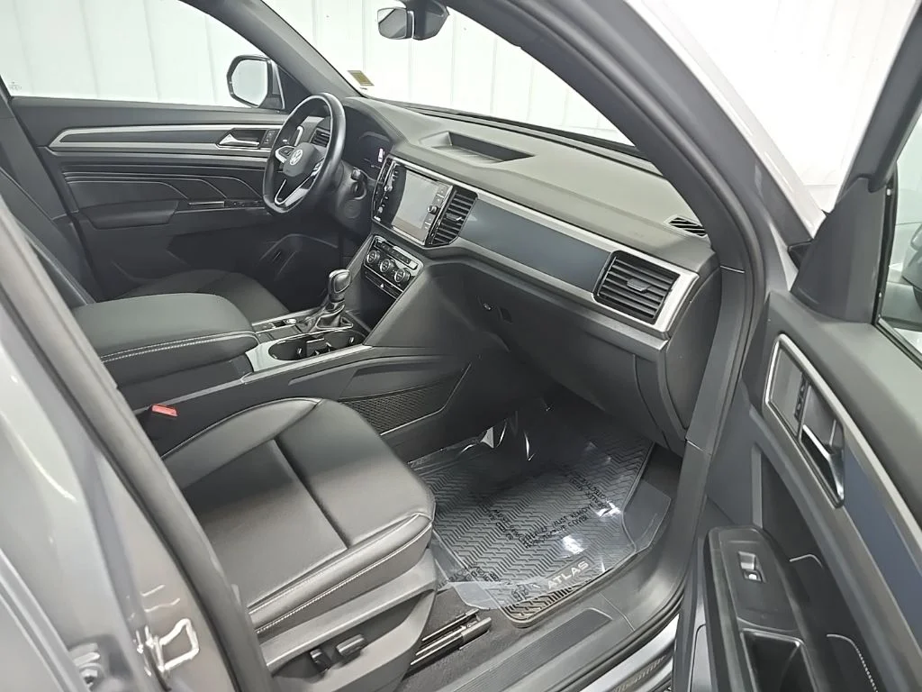2020 Volkswagen Atlas Cross Sport SEL - Photo 16