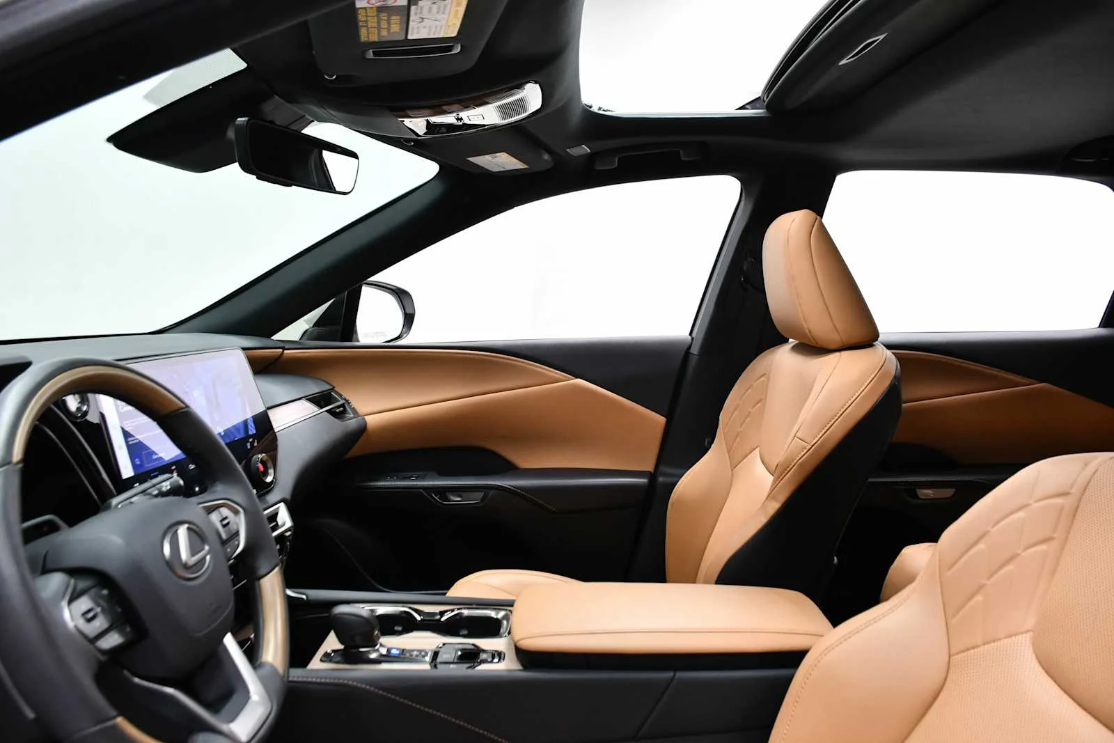 Used 2025 Eminent White Pearl Lexus Premium image 13