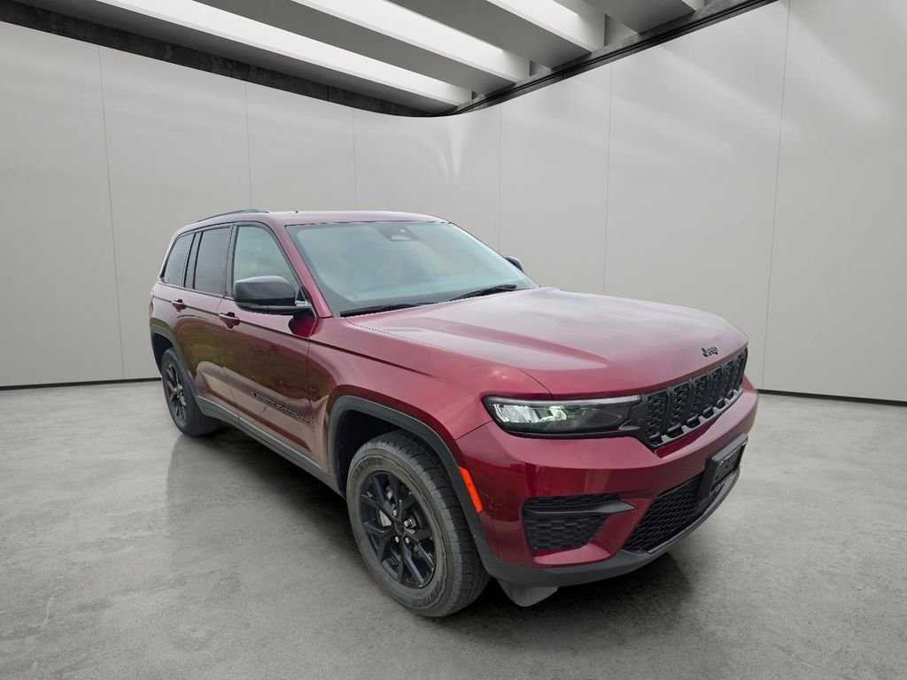 Used 2024 Velvet Red Pearlcoat Jeep Altitude image 7