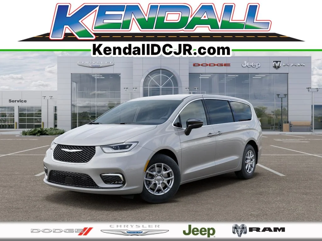 2026 Chrysler Pacifica Select's photo