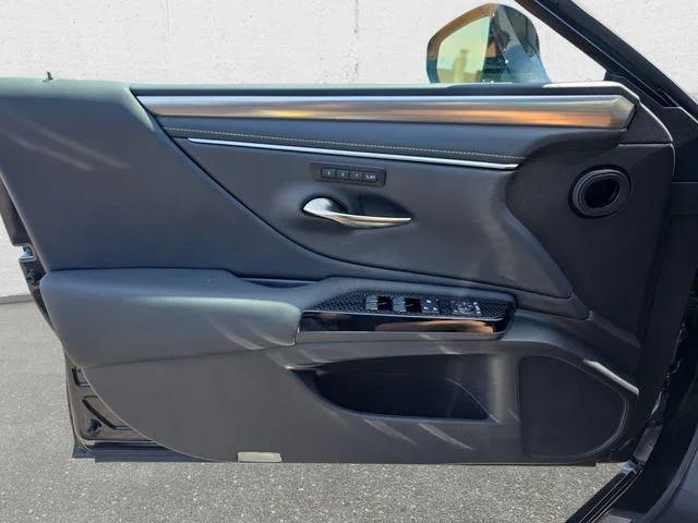 Used 2025 Caviar Lexus 350 F Sport image 25