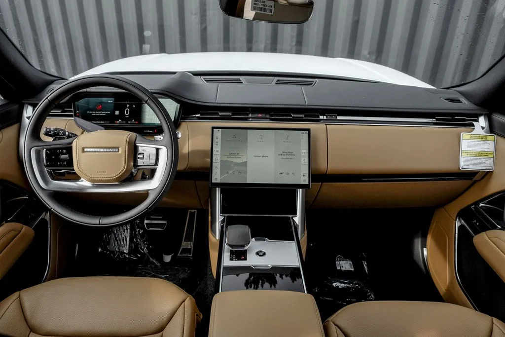New 2026 Fuji White Land Rover SE image 20