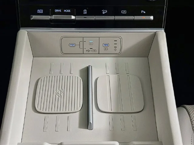 New 2027 Red Hyundai SEL image 18