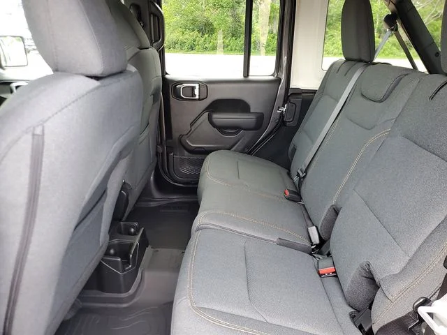 2025 Jeep Wrangler 4-Door Sport S - Photo 11