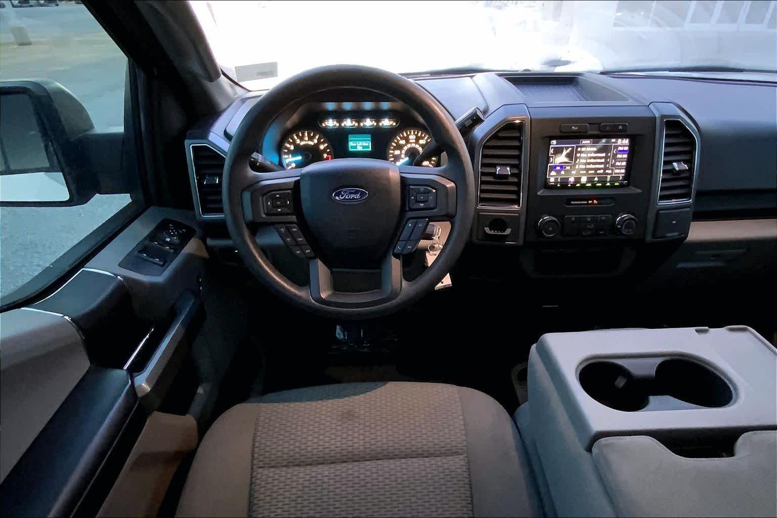 Used 2018 Oxford White Ford XLT image 6
