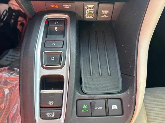 Used 2022 Red Honda EX image 25