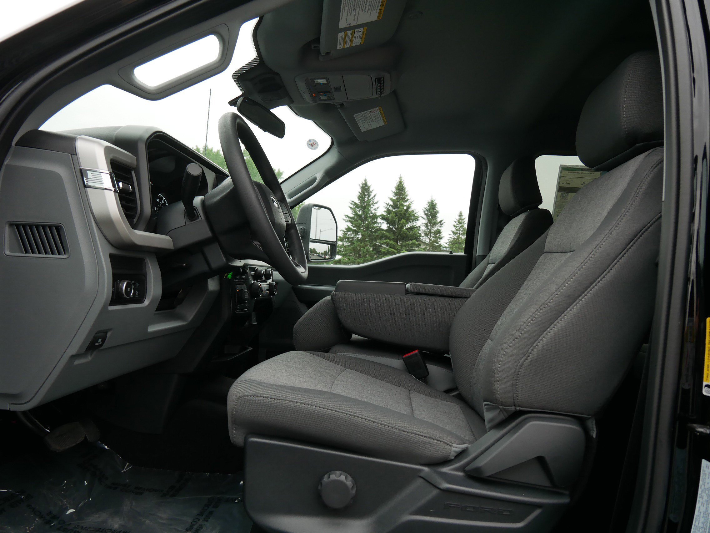2026 Ford F-350 Super Duty XL - Photo 7