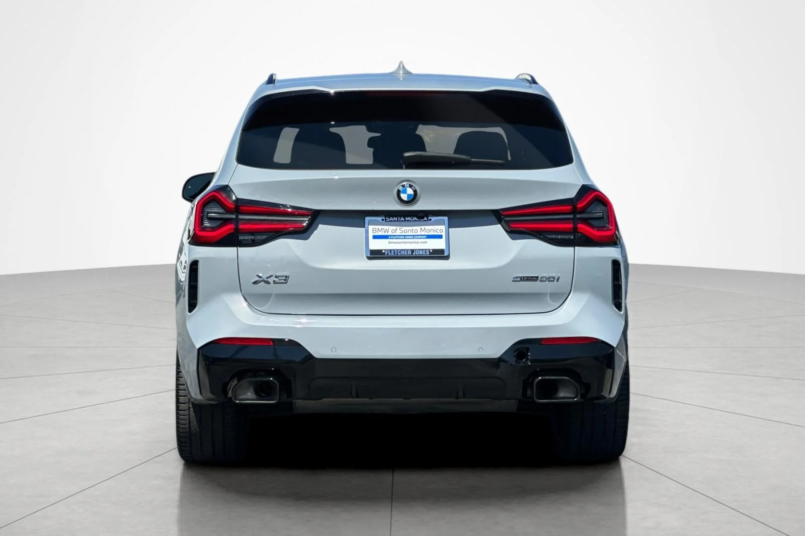 Used 2023 Brooklyn Grey Metallic BMW sDrive30i image 4