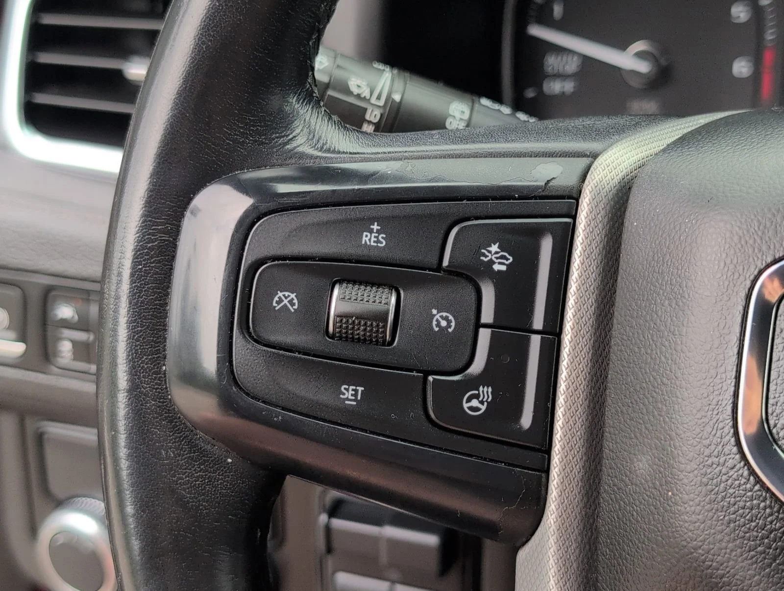 Used 2021 CAYENNE RED TINTCOAT GMC Denali image 26