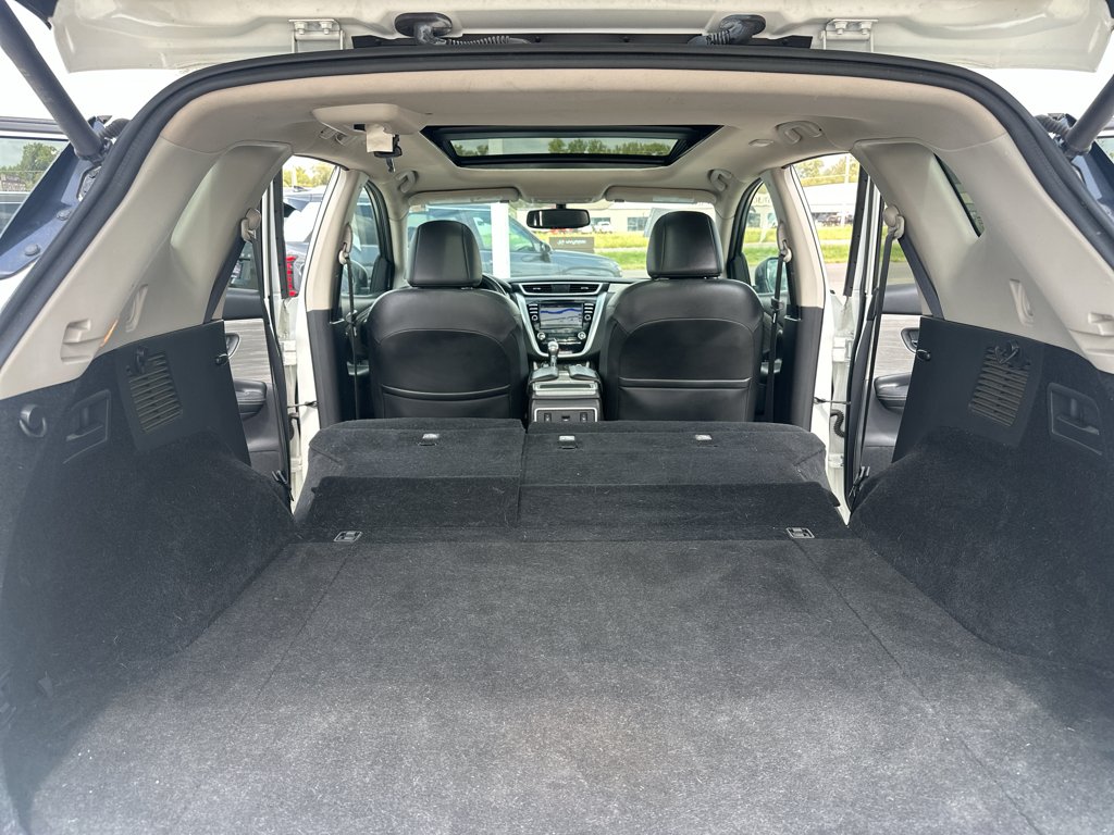 Used 2018 Pearl White Nissan SL image 38
