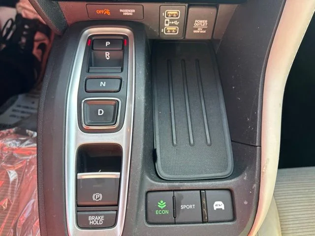 Used 2022 Red Honda EX image 25