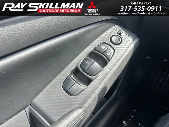 Used 2025 White Nissan 2.5 SV image 18
