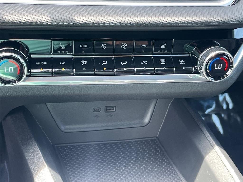 New 2026 Mosaic Black Metallic Chevrolet LT image 18