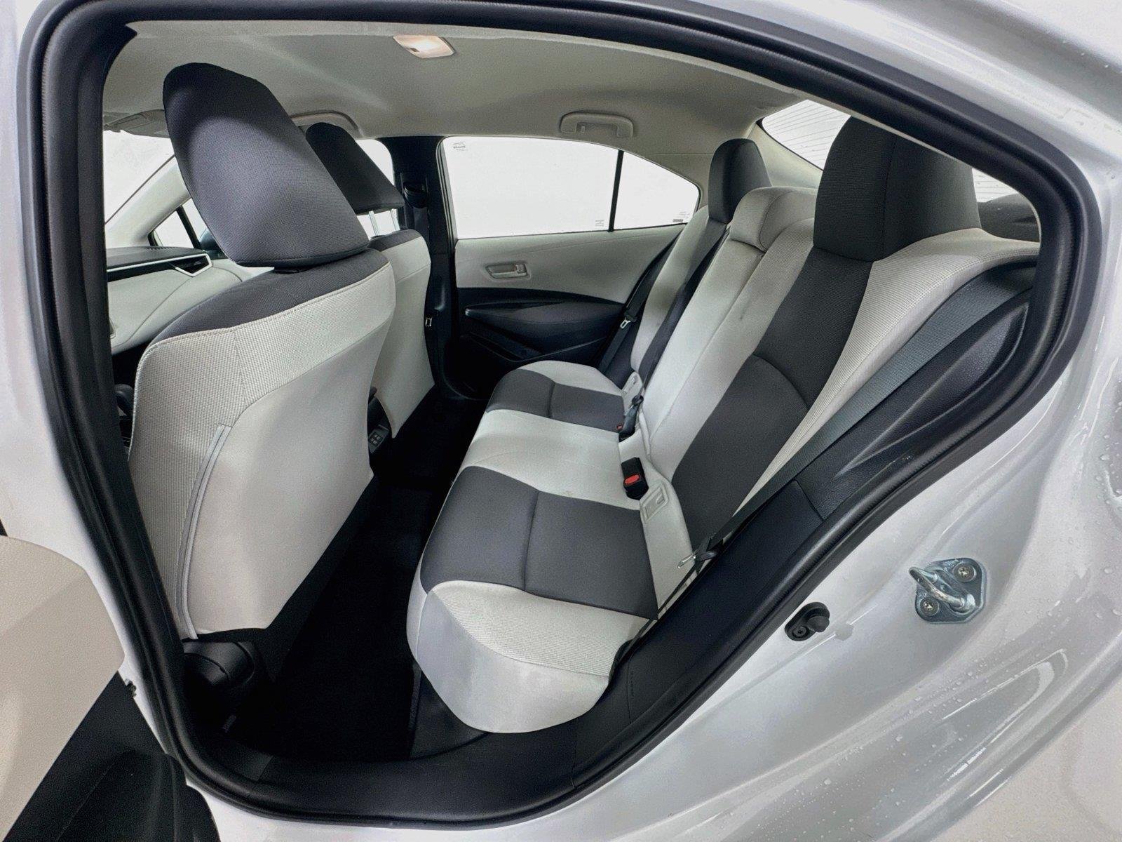 Used 2025 Ice Cap Toyota LE image 22