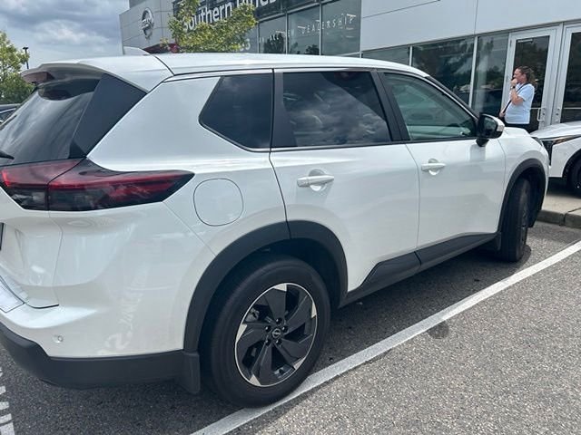 Used 2026 White Nissan SV image 3