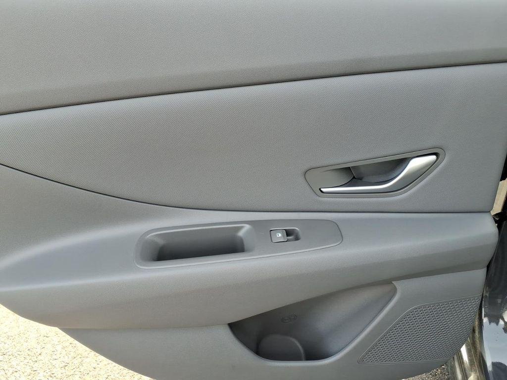 New 2026 Gray Hyundai SEL Sport Premium image 9