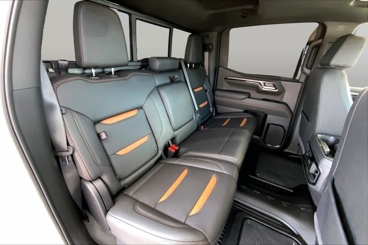 Used 2026 Summit White GMC AT4 image 20