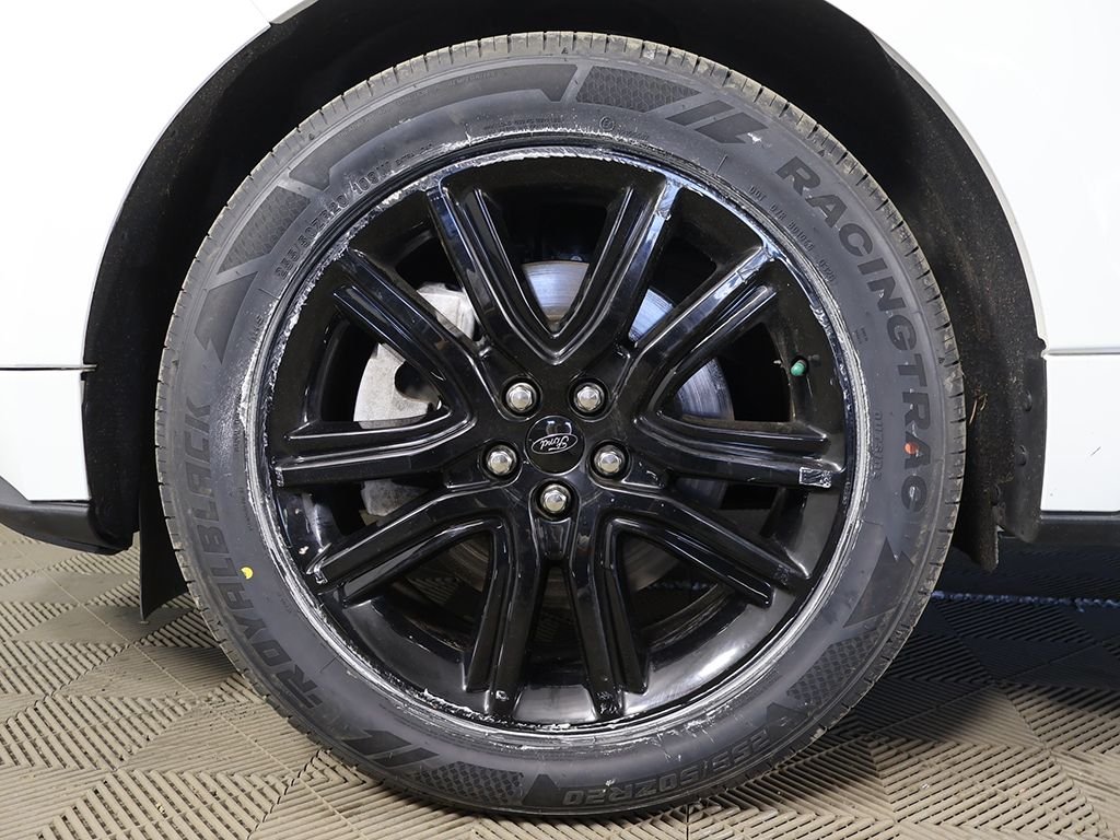 2024 Ford Edge ST-Line - Photo 19