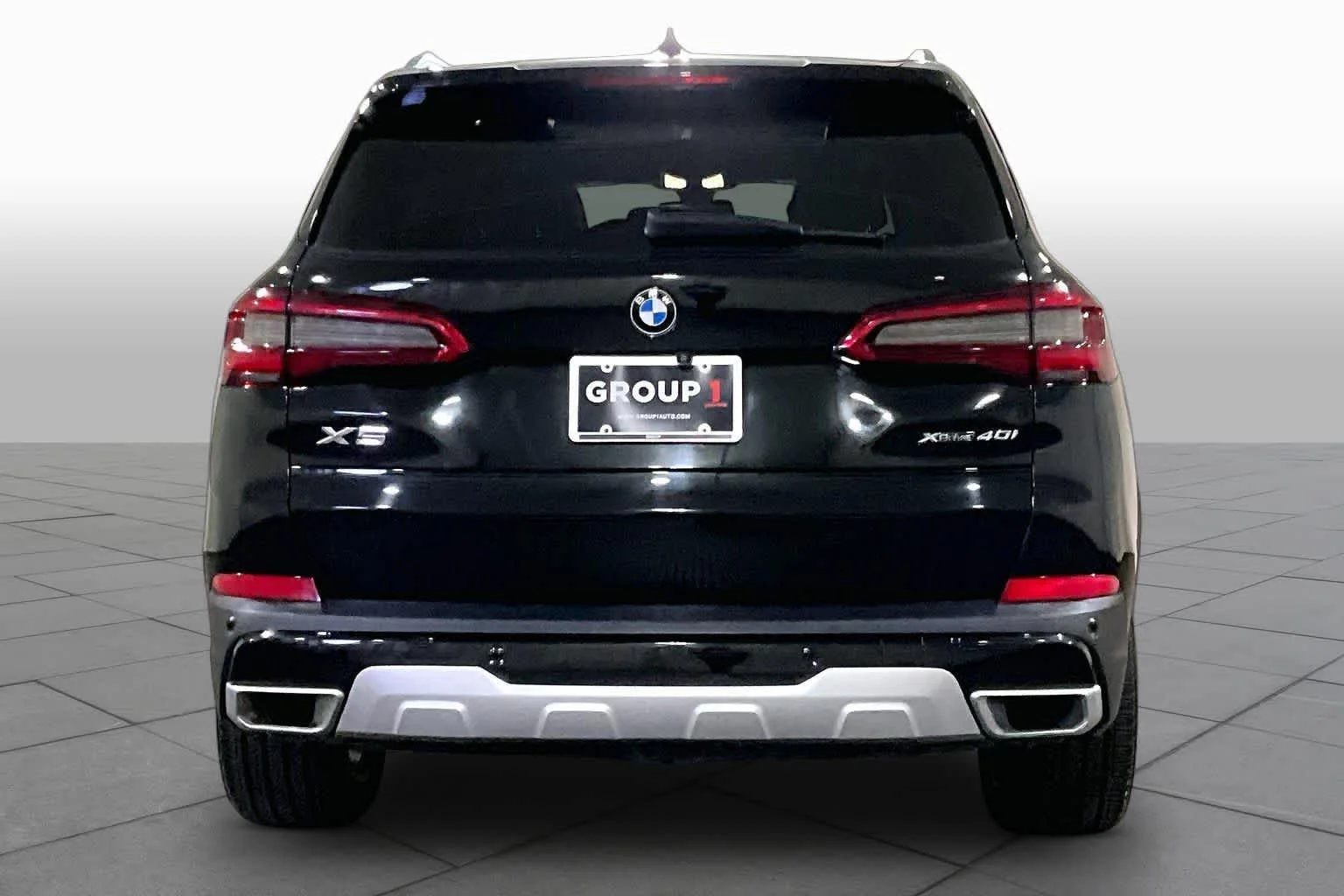 Certified Used 2019 Jet Black BMW xDrive40i image 7