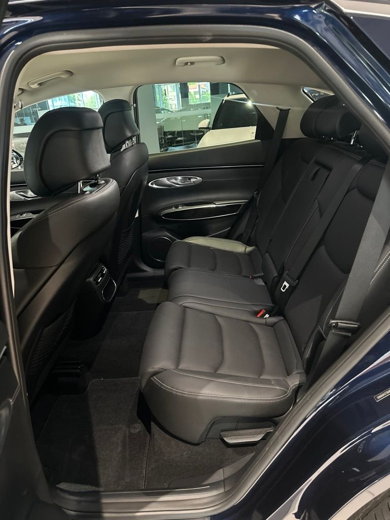 2024 GENESIS GV70 Standard - Photo 15