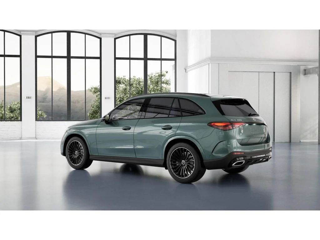 New 2027 Silver Mercedes-Benz GLC 300 image 30
