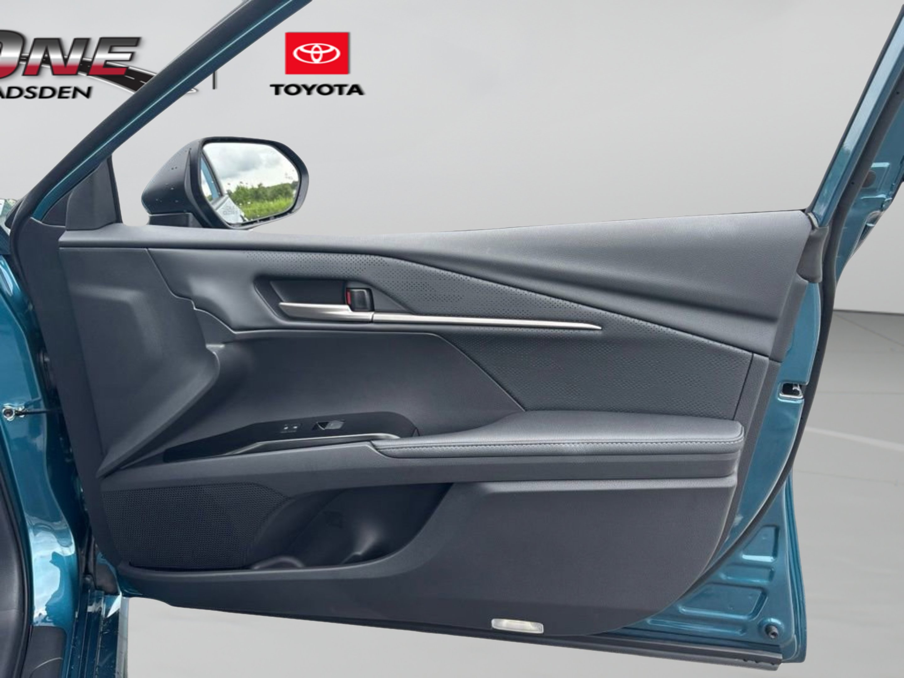New 2026 Ocean Gem Toyota XSE image 28