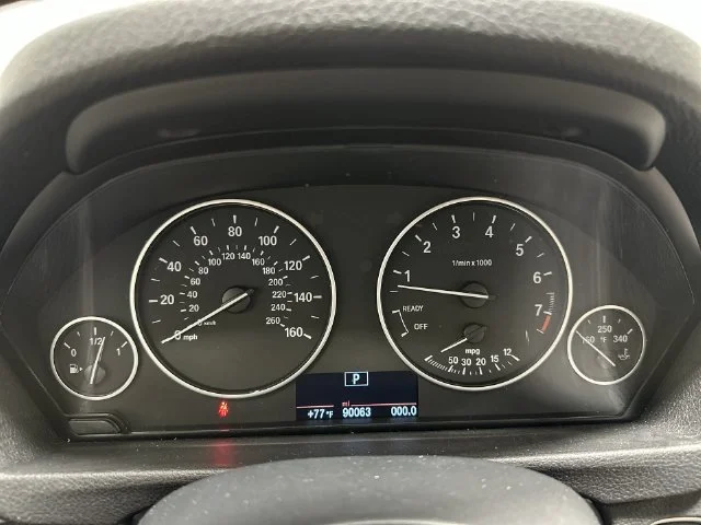 Used 2015 Alpine White BMW 320i image 20